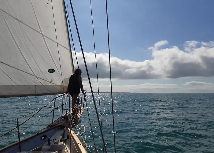 Punta De San Felipe. Velero Clasico * Кадис