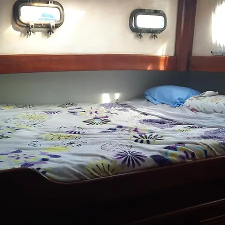 Hotel Punta De San Felipe. Velero Clasico Cádiz